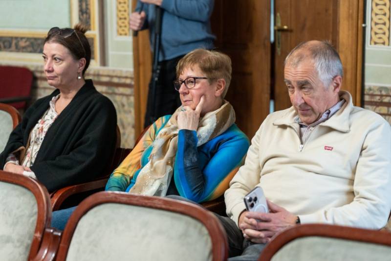 2025_11_27_adventi sajtotajekoztato_15.jpg